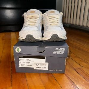 New Balance 2002R Rain Cloud Angora